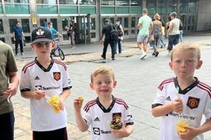 Hijos de Wayne Rooney continuaron tradición y celebraron victoria vs Liverpool
