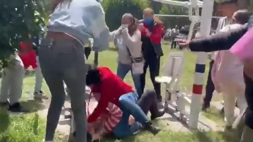 VIDEO: Hubo golpes y gritos en votaciones para el Congreso Nacional de Morena