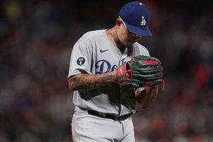 Julio Urías: El mexicano llegó a la victoria 17 de la temporada y los Dodgers a la 100