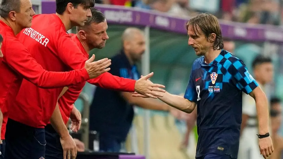 Qatar 2022: Luka Modric es ovacionado al salir de cambio en el Croacia vs Argentina