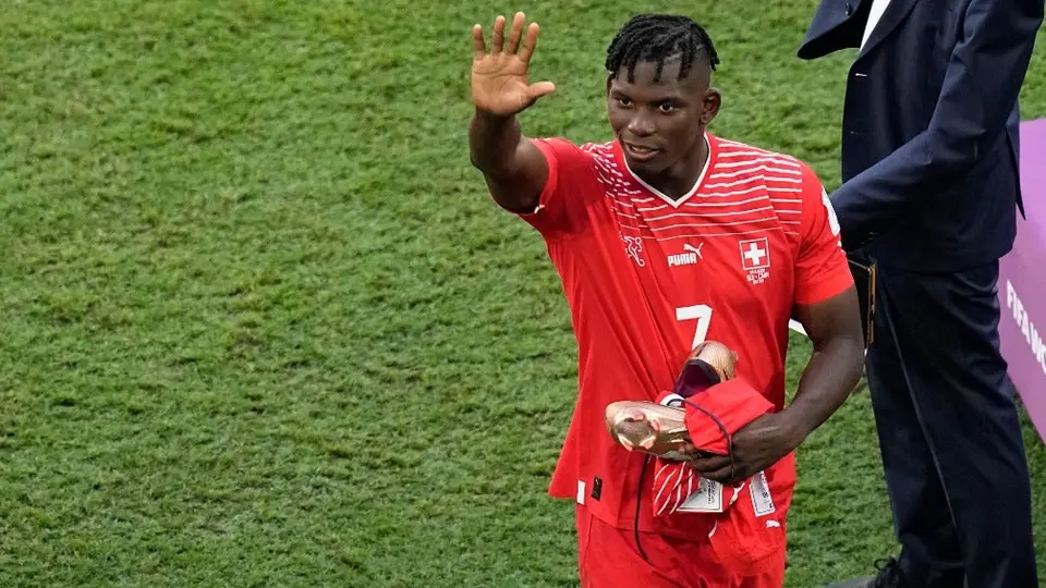 Qatar 2022: Breel Embolo, primer jugador en marcarle gol a su país de nacimiento en un Mundial