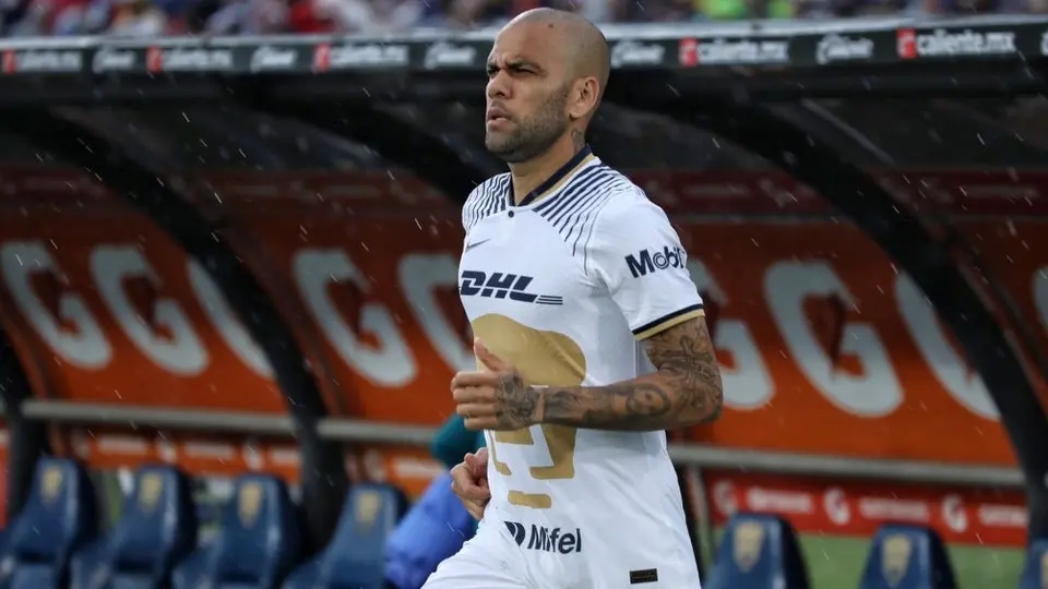Dani Alves: 'Ser ganador es difícil, fácil ser comentarista'