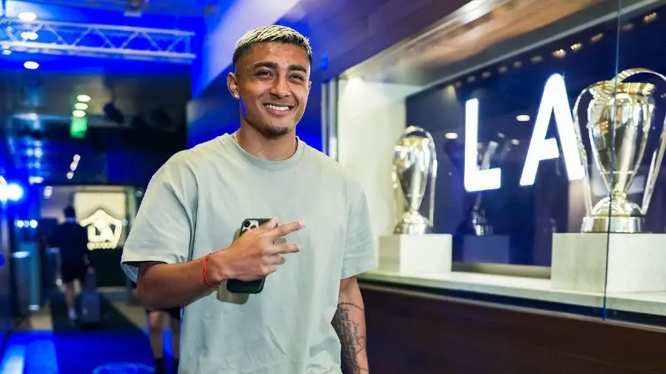 Video: Abuelas de Julián Araujo le dieron la noticia sobre su convocatoria al All-Star Game