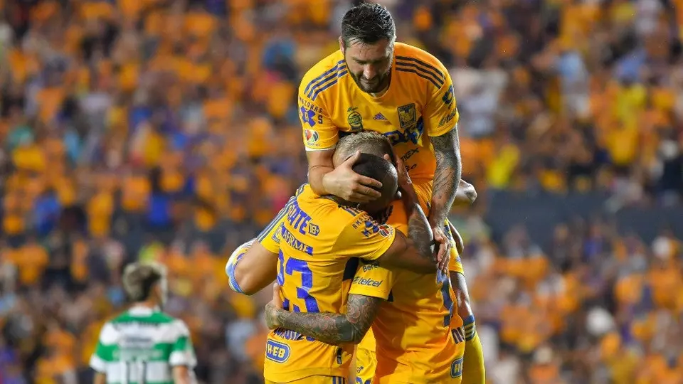 Liga MX: Tigres venció a Santos, pese a quedarse con 10 hombres todo el segundo tiempo