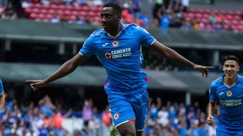 Cruz Azul: Dio paso adelante hacia el Repechaje con victoria sobre Mazatlán FC
