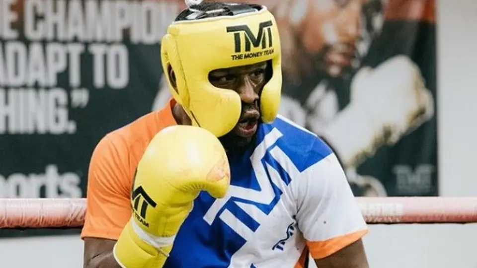 Floyd Mayweather reveló la jugosa cantidad que lo haría regresar al boxeo
