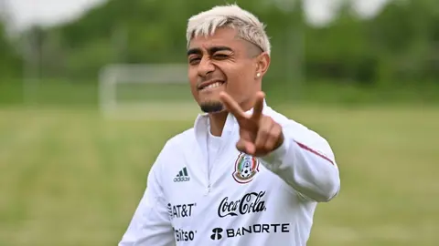 Julián Araujo: Barcelona mantiene interés para fichar al mexicano en 2023