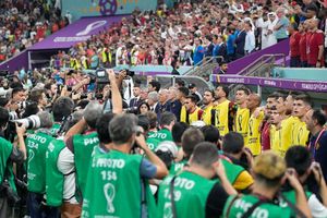 Cristiano Ronaldo se robó la atención de fotógrafos a pesar de estar en la banca