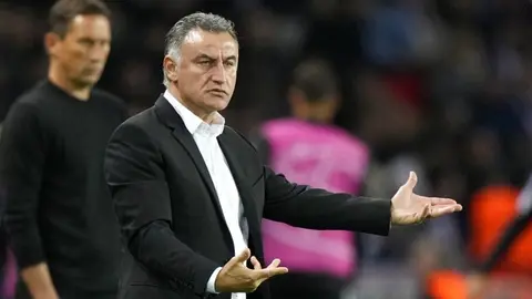 Christophe Galtier se enfadó al ser cuestionado sobre los rumores de la salida de Mbappé