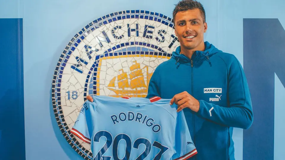 Manchester City: Rodrigo renovó con los Citizens hasta 2027