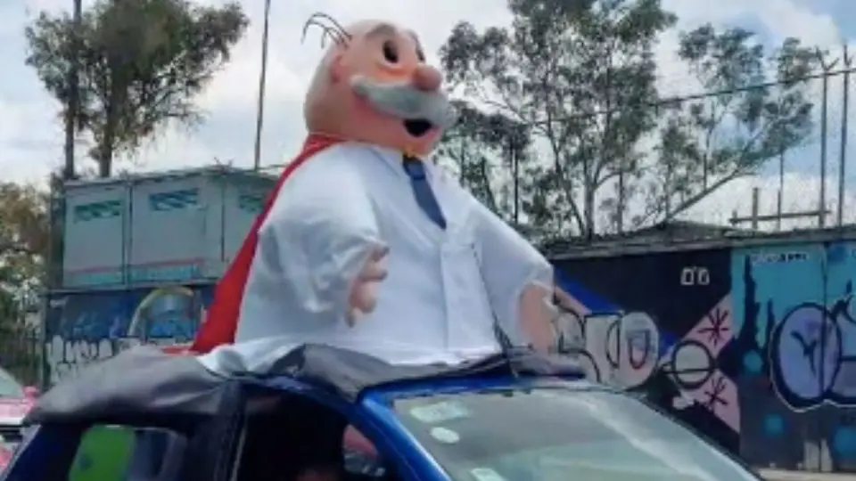 Dr. Simi invade la CDMX y realizan caravana al norte de la capital
