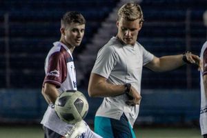 GP de México: Escudería Hass jugó la 'reta' ante Atlante en el Estadio Azulgrana