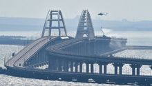 Rusia: Puente que conecta con la península de Crimea sufrió una explosión