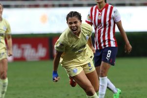Kiana Palacios busca a niño que lloró cuando marcó gol en el Clásico Nacional Femenil