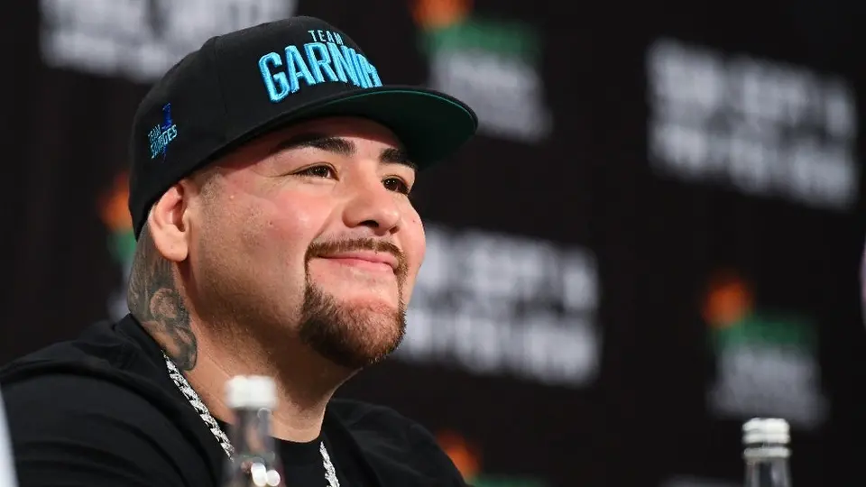 Andy Ruiz: Recibió jersey de Carlos Vela previo a su pelea con Luis Ortiz