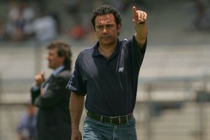 Christian Martinoli: 'Hugo Sánchez en México tendría que ser como Maradona para Argentina'
