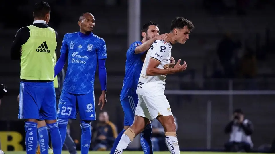 Dinenno sobre el arbitraje del Pumas vs Tigres: 'Parece que fue en nuestra contra'