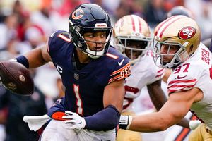 NFL: Chicago derrotó a San Francisco con pases de TD de Justin Fields