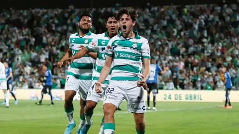 Jordan Carrillo, oficialmente nuevo jugador del Sporting de Gijón