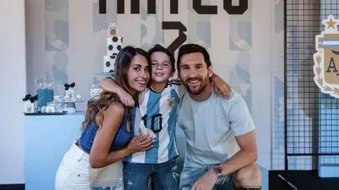 Mateo, hijo de Lionel Messi, realizó su fiesta con temática de la Selección Argentina