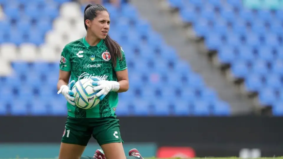 Portera de Xolos Femenil se quejó de Santos por no dejar limpio el vestidor