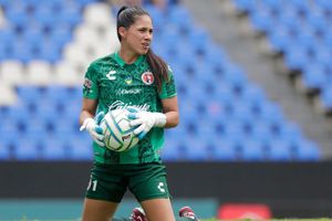 Portera de Xolos Femenil se quejó de Santos por no dejar limpio el vestidor