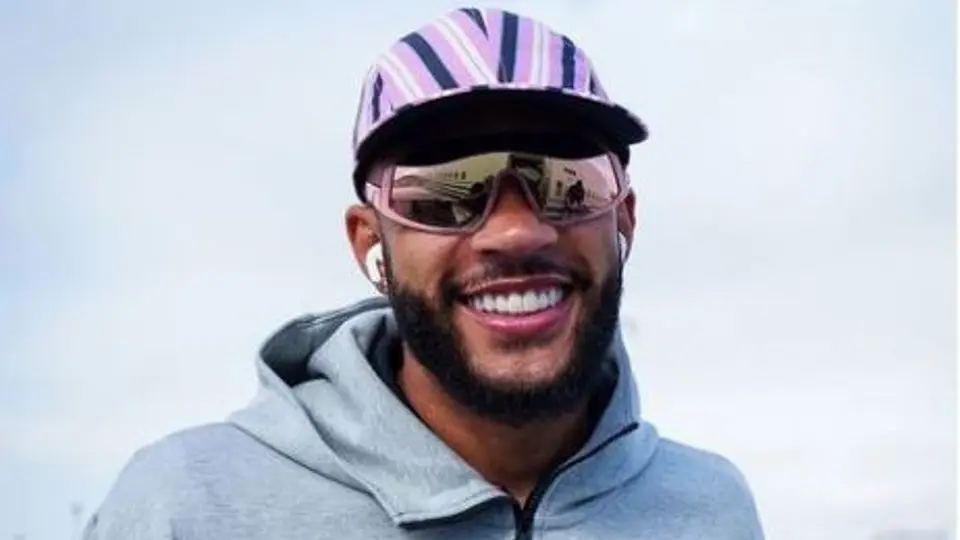Memphis Depay: Famosa gorra del delantero del Barcelona cuesta sólo 13 euros