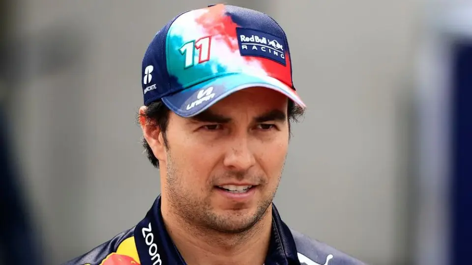 GP de México: Checo Pérez detuvo abucheos a Hamilton tras la carrera