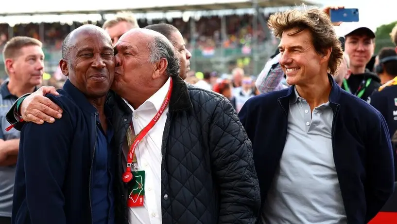 Tom Cruise felicitó al papá de Checo Pérez por su podio y el internet explotó con memes