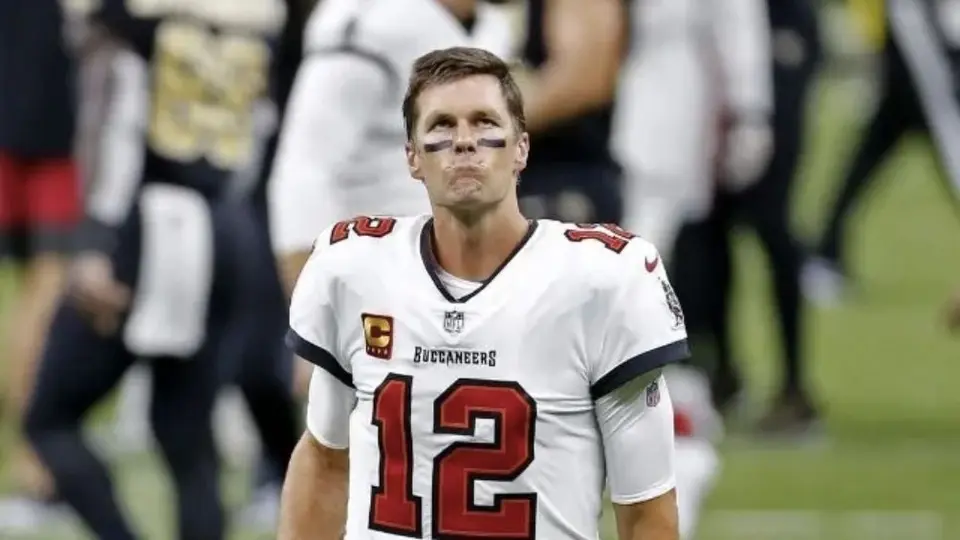 Todd Bowles aseguró que a Brady le pesan sus problemas personales