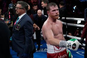 Canelo a Golovkin tras derrotarlo: 'Estas peleas quedan para la historia, gracias amigo'