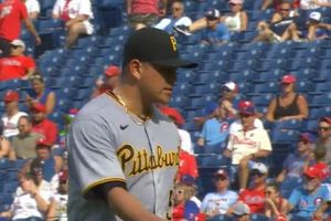 Manny Bañuelos: Mexicano colgó dos ceros en victoria de Pirates ante Phillies