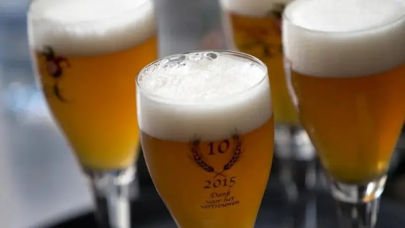 ¿Cuántos litros de agua se necesitan para elaborar un litro de cerveza?