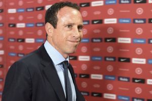 Gerardo Torrado terminó su maestría en la UEFA