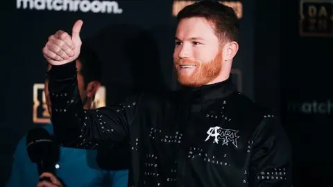 Fanático lanzó ‘indecorosa’ petición a Canelo: 'Hazle un hijo a mi vieja, yo lo mantengo’