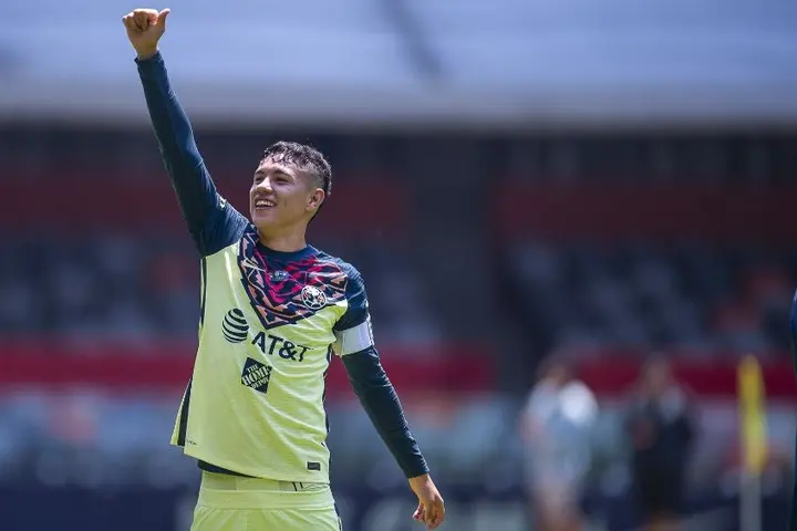 Emilio Lara durante un partido del América