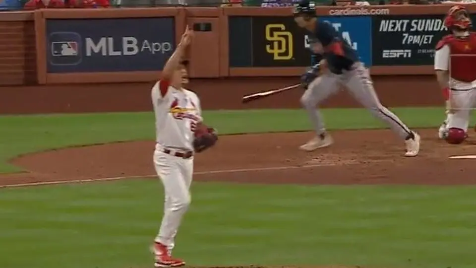 Giovanny Gallegos: Salvamento 13 del mexicano en victoria de Cardinals ante Braves
