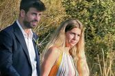 Gerard Piqué: Fue captado besándose con Clara Chía en Camp Nou