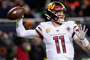 Commanders: Carson Wentz, baja por cuatro semanas tras una cirugía de pulgar