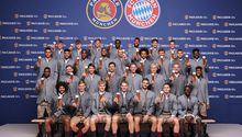 Bayern Munich: Foto oficial del club bávaro... con cerveza en mano