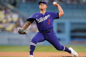 Julio Urías: Perdió con Dodgers tras blanqueada frente a Brewers