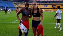 Concacaf W: Alex Morgan cambió camiseta con sorprendida jugadora de Haití
