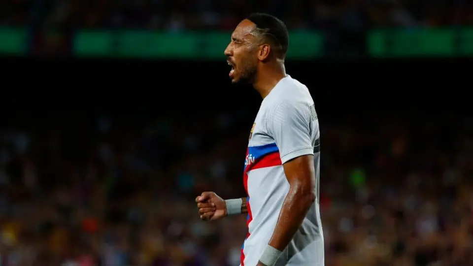 Barcelona: Aubameyang, baja por un mes por una lesión en la mandíbula