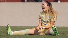 Argentina vs México: Katty Martínez rompió en llanto por ver a Messi en vivo