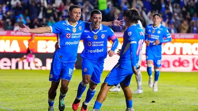 ¡Máquina aceitada! Cruz Azul derrota a Pachuca y se afianza en el tercer lugar