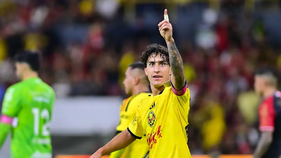 Alejandro Zendejas, jugador del América, en partido ante Atlas | MEXSPORT