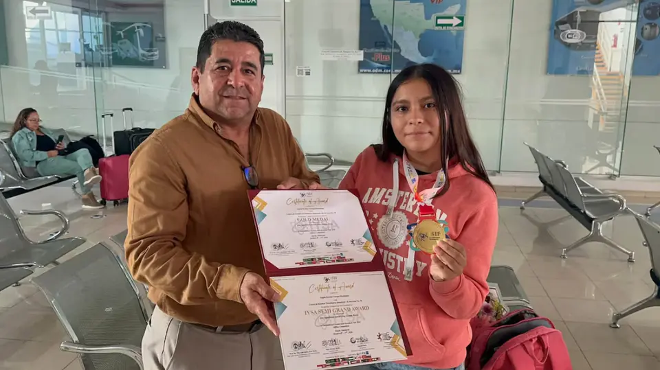 La joven mexicana obtuvo una medalla de oro y un reconocimiento especial por su propuesta. / Cetis 78