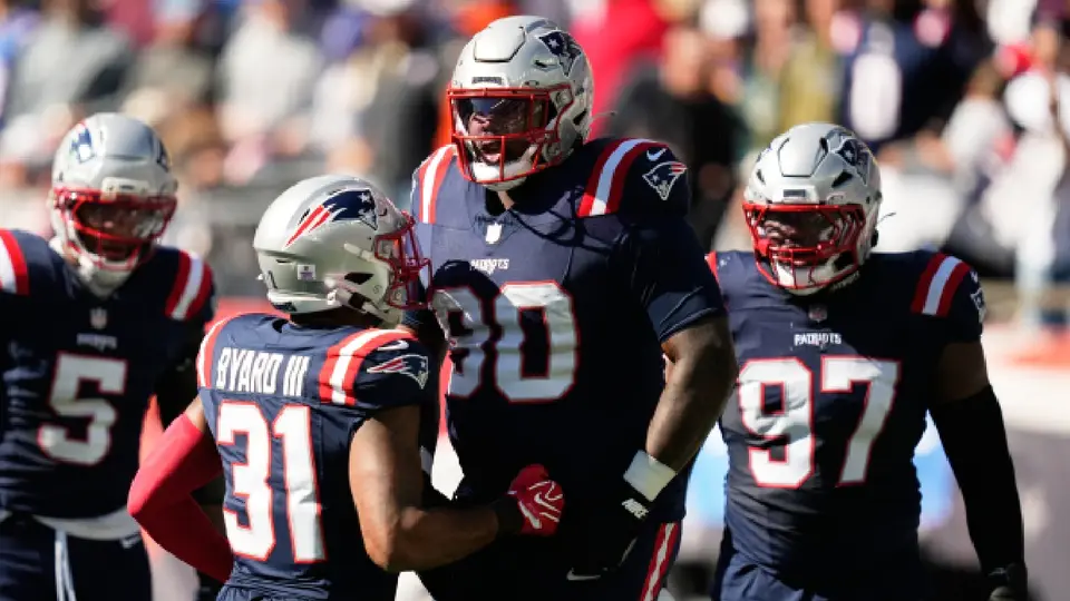 Jugadores de los Patriots celebrando en juego ante los Jets | AP