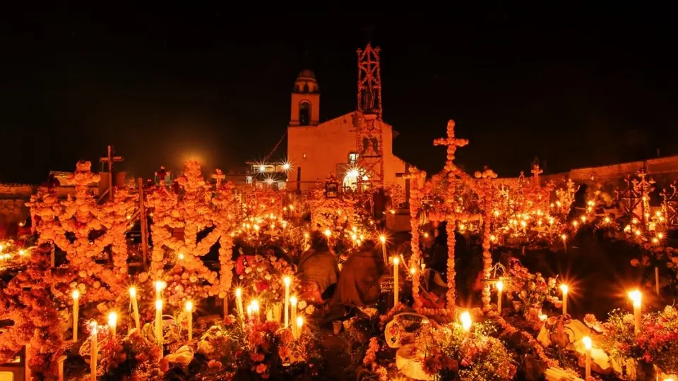 Día de Muertos 2026: ¿por qué estará cerrado el panteón de Janitzio a los turistas?