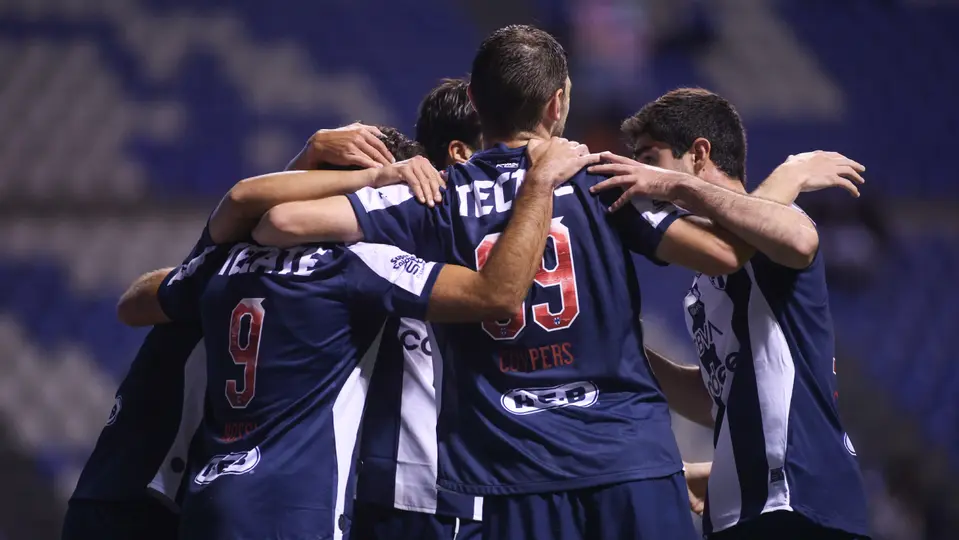 Rayados, en festejo de gol, ante Puebla | IMAGO7